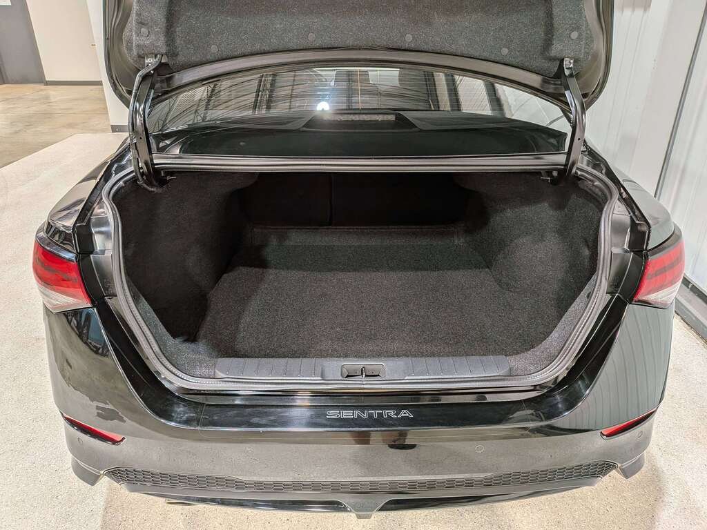 Nissan Sentra SR Midnight Edition CVT 2022 Noir Val-David - photo #8