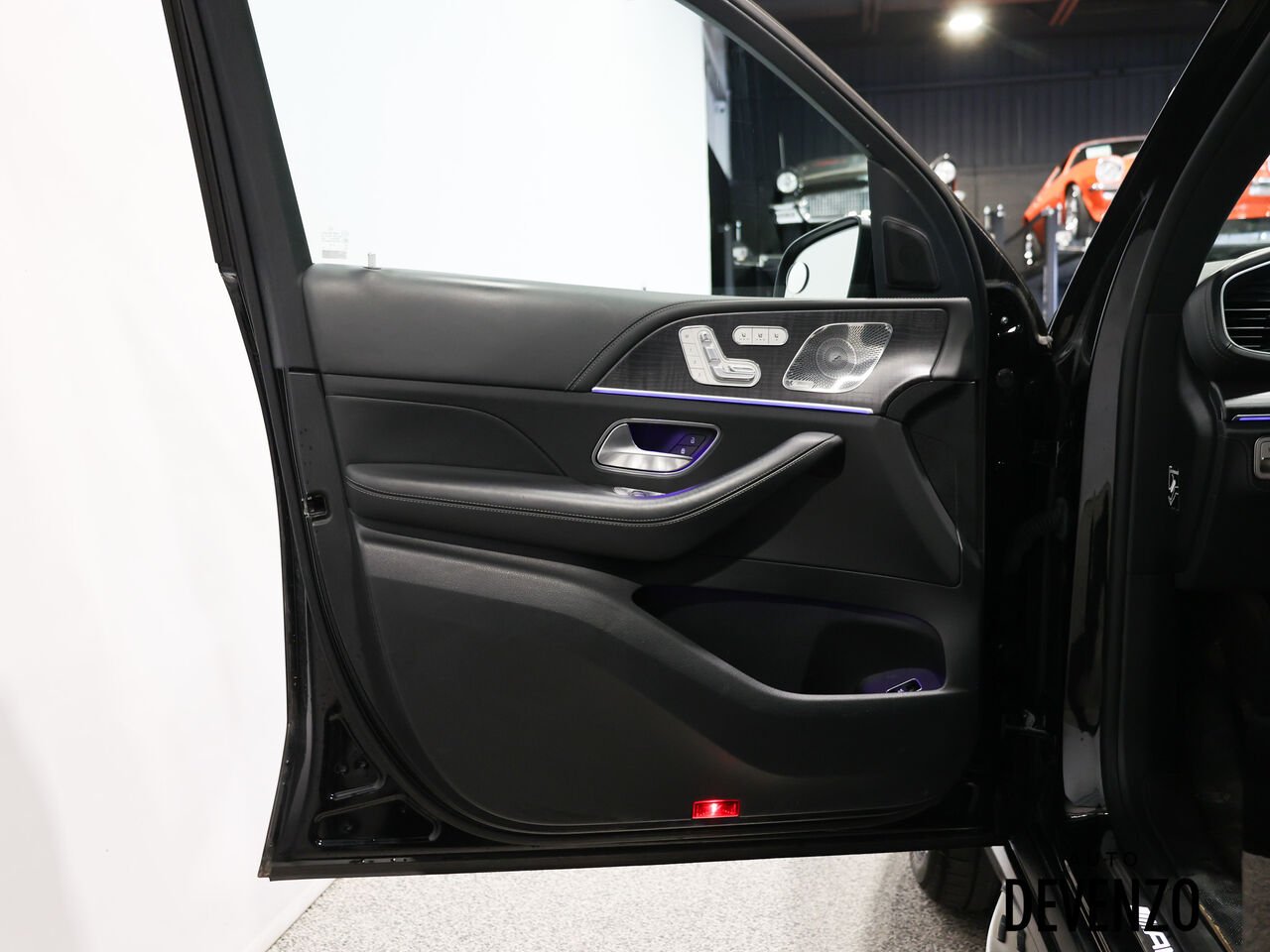 2022 Mercedes-Benz GLS Black Saint-Eustache - photo #11