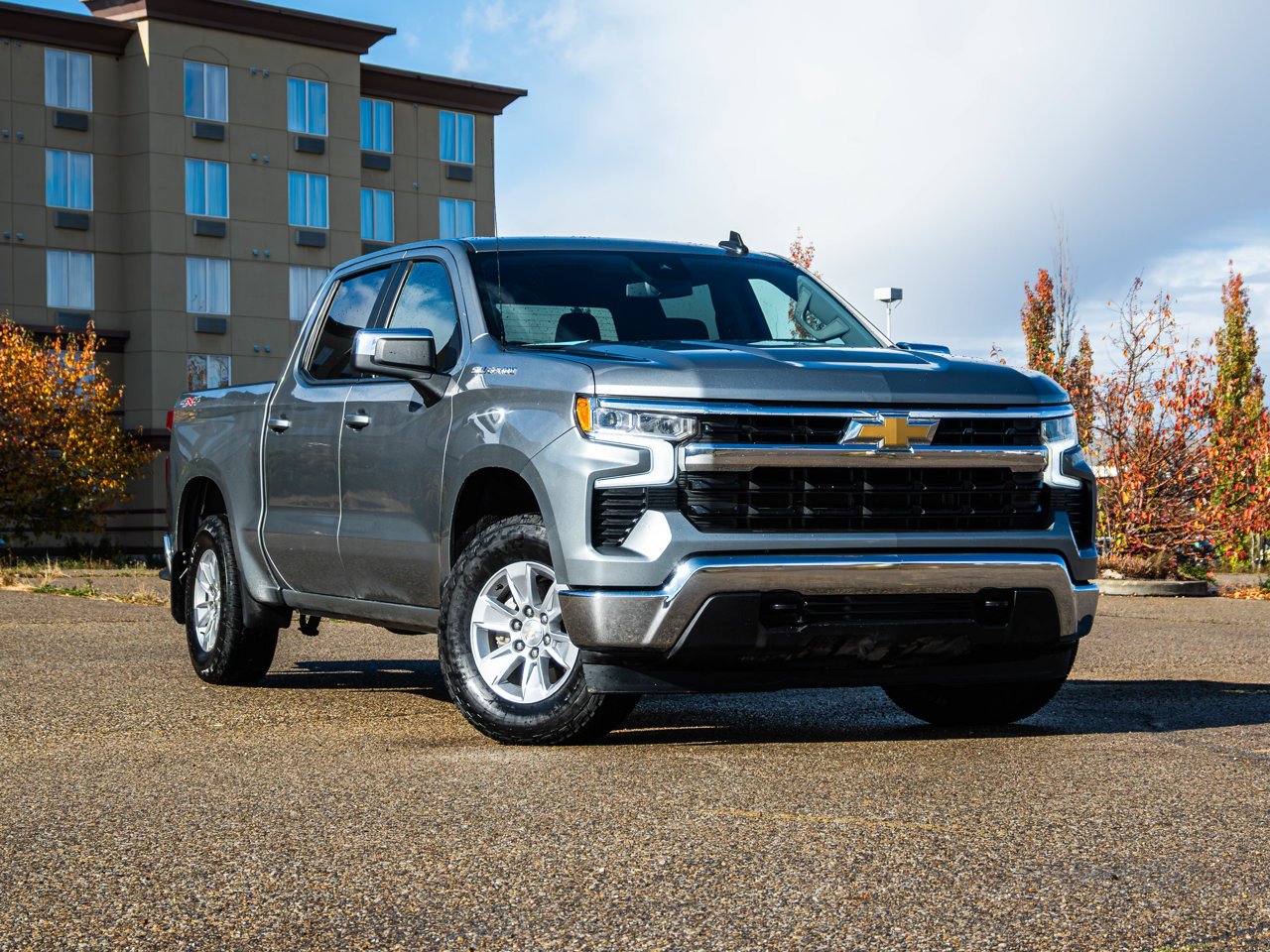 2025 Chevrolet Silverado 1500 4WD Crew Cab 147 LT Grey Sherwood Park - photo #1