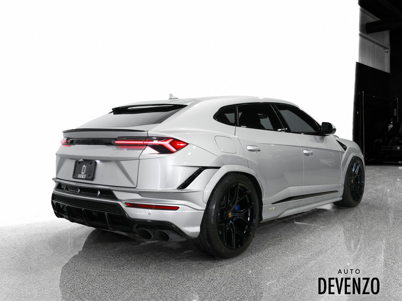 Lamborghini Urus S 2023 Gris Saint-Eustache - photo #3