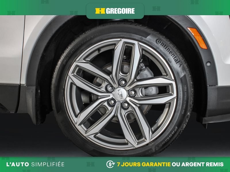 2020 Cadillac XT4 White Blainville - photo #11