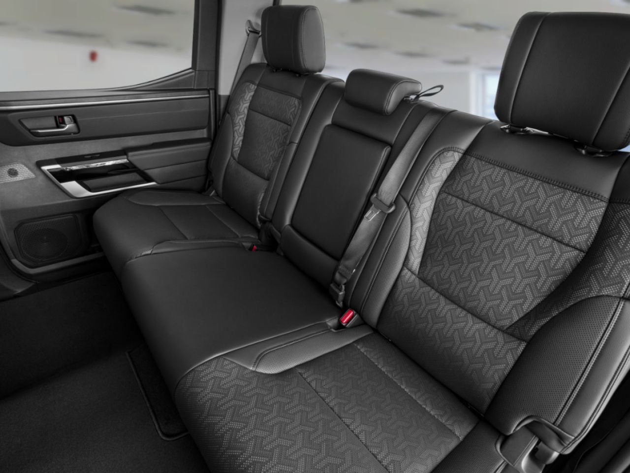 2026 Toyota Tundra Midnight Black Metallic Saint-Eustache - photo #9