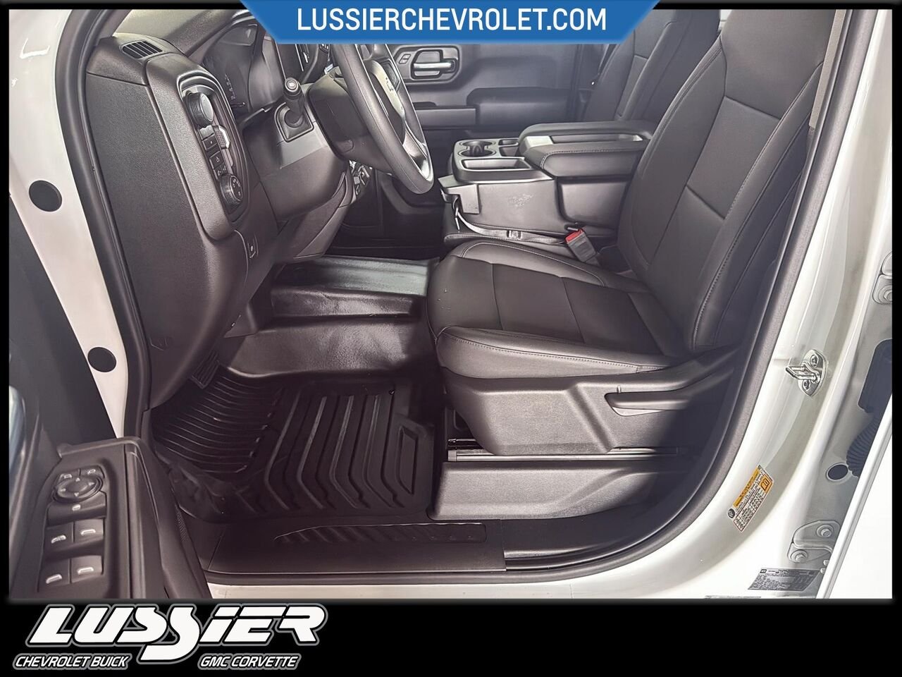 Chevrolet Silverado 2500HD WT cabine multiplace 4RM 159 po 2026 BLANC SOMMET Saint-Hyacinthe - photo #8