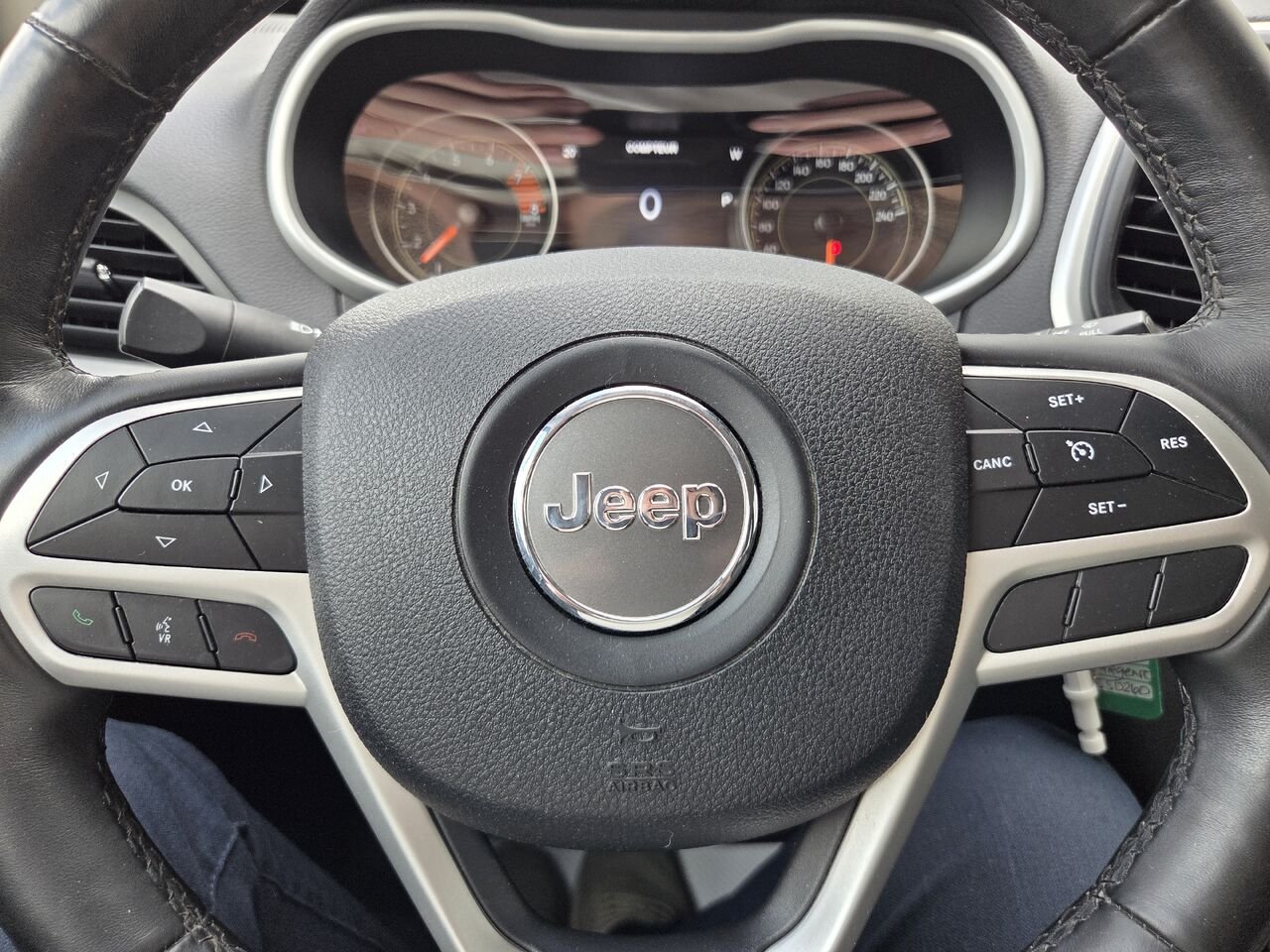 2018 JEEP CHEROKEE TRAILHAWK Silver Mont-Laurier - photo #21
