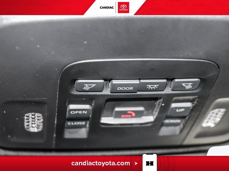 2025 Toyota Camry Grey Blainville - photo #30