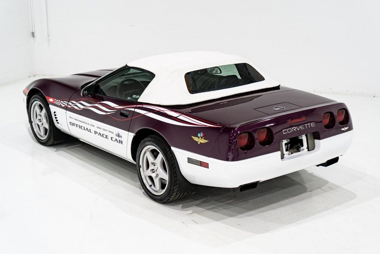 Chevrolet Corvette Convertible Pace Car 1995 Mauve Montréal - photo #28