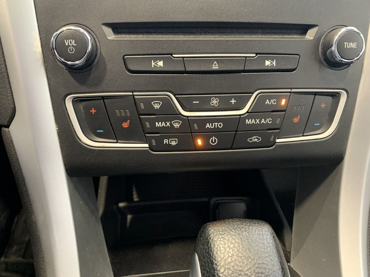 2016 Ford Fusion FUSION SE Black Châteauguay - photo #26