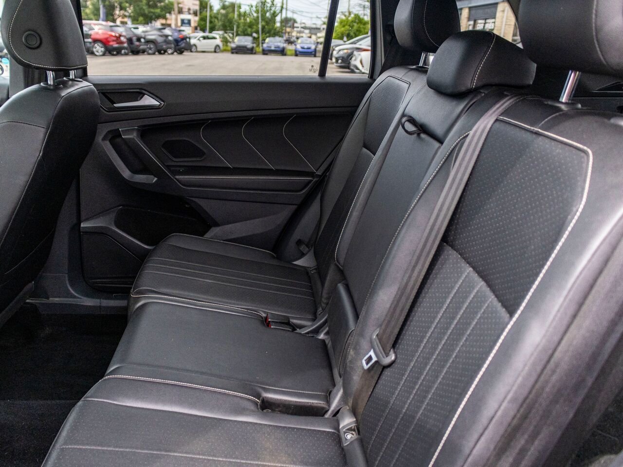 Volkswagen Tiguan Comfortline R-Line Black Edition 4MOTION 2022 Argent Châteauguay - photo #33