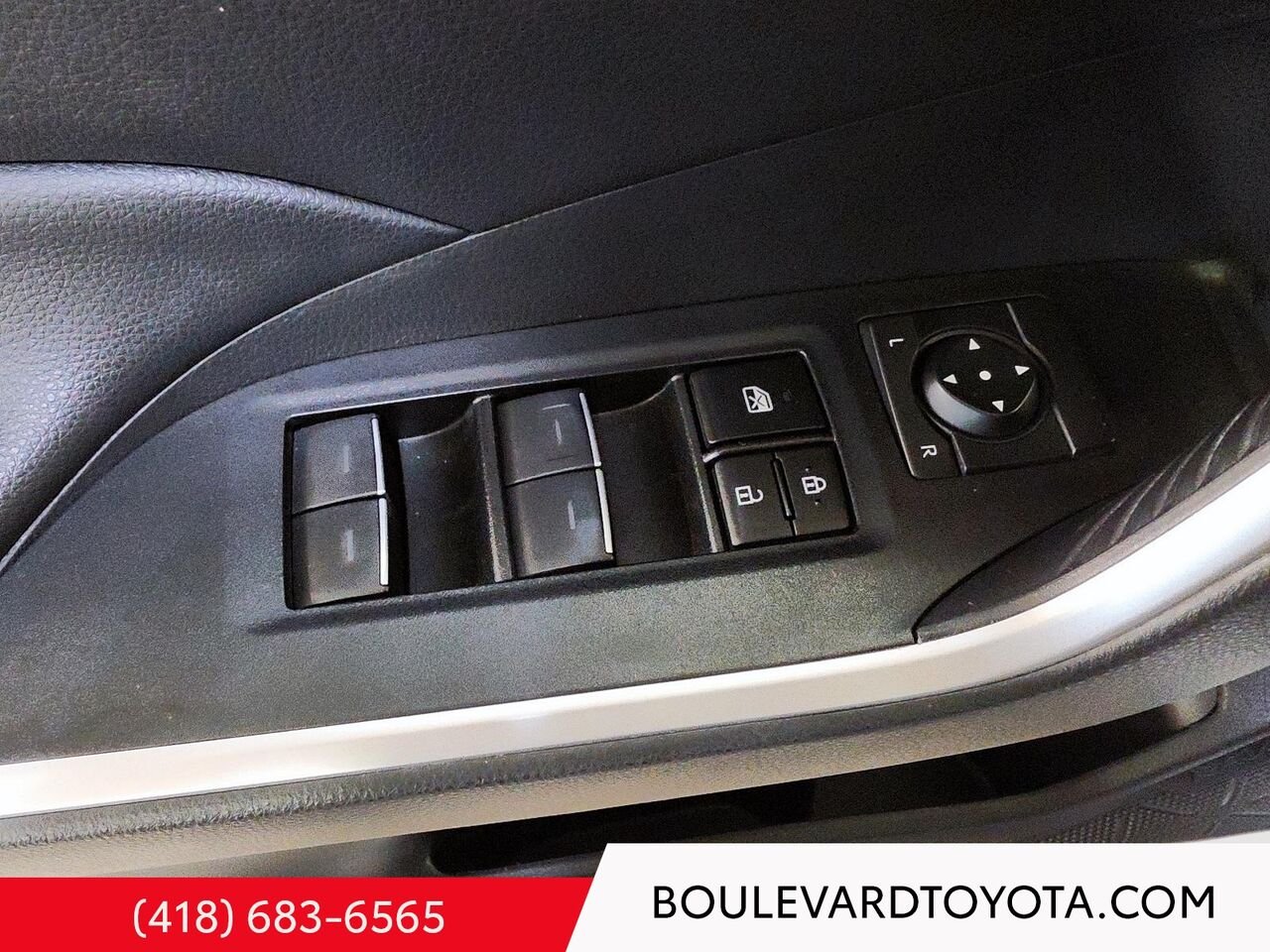 2023 Toyota RAV4 99569A-24 | XLE HYBRIDE, AWD Silver Sky Metallic Québec - photo #7