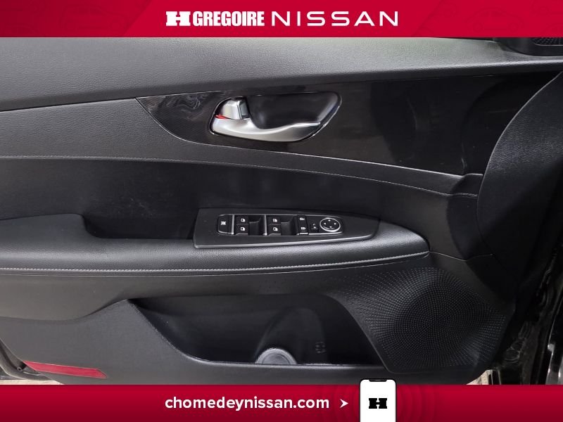 Kia Forte CP7325 | GT-Line Cuir * Toit * Mag * Carplay * 2024 Noir Laval - photo #13
