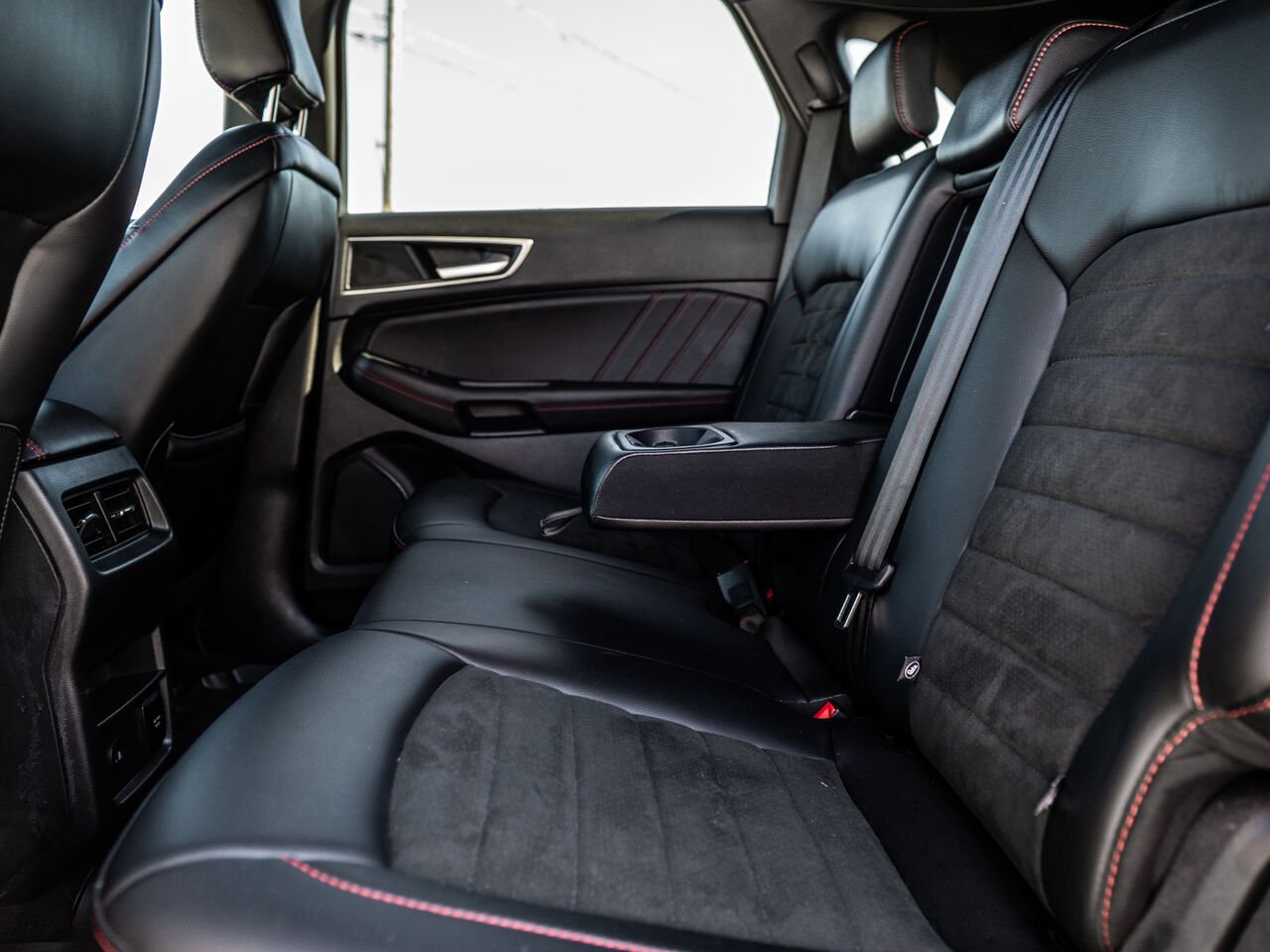 2024 Ford Edge Grey Sainte-Julienne - photo #25