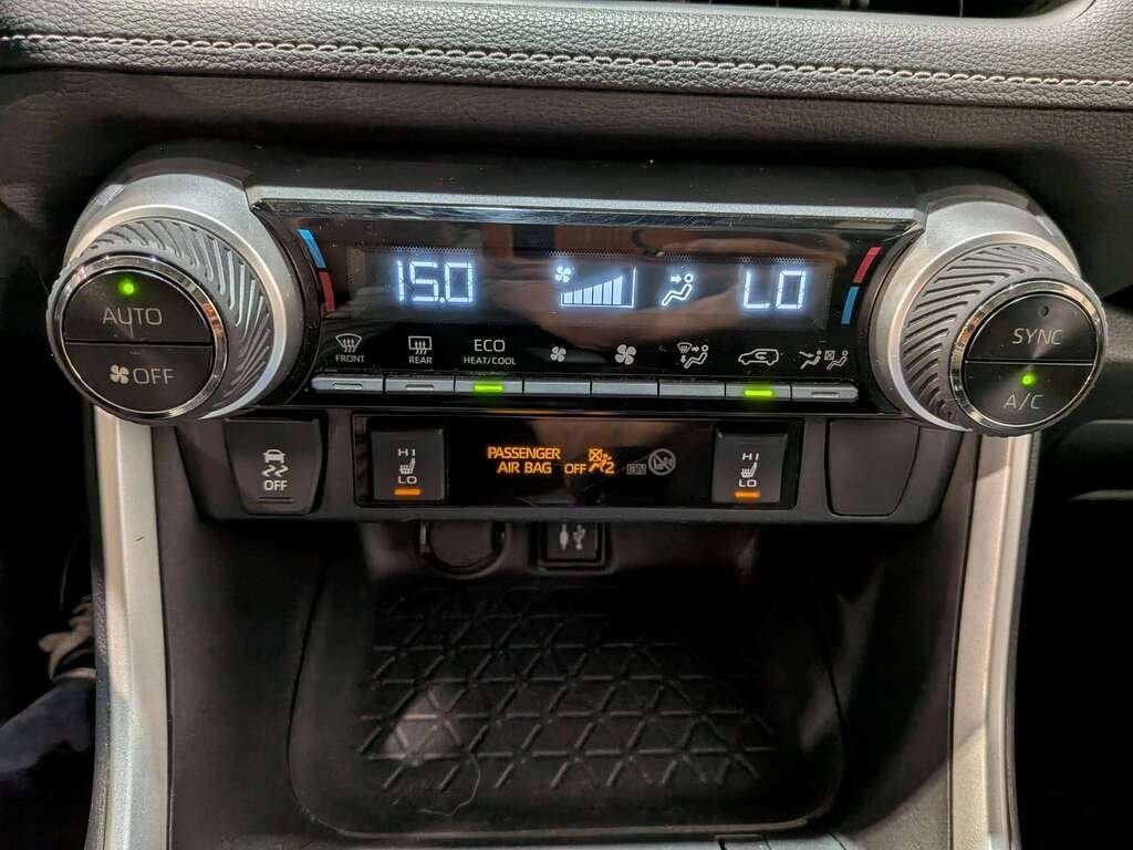 Toyota RAV4 AWD XLE 2019 Gris Val-David - photo #26