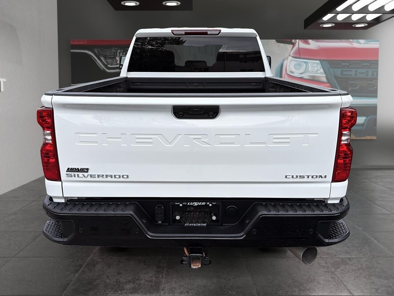 CHEVROLET SILVERADO 2500 CUSTOM 2024 Blanc Saint-Hyacinthe - photo #2
