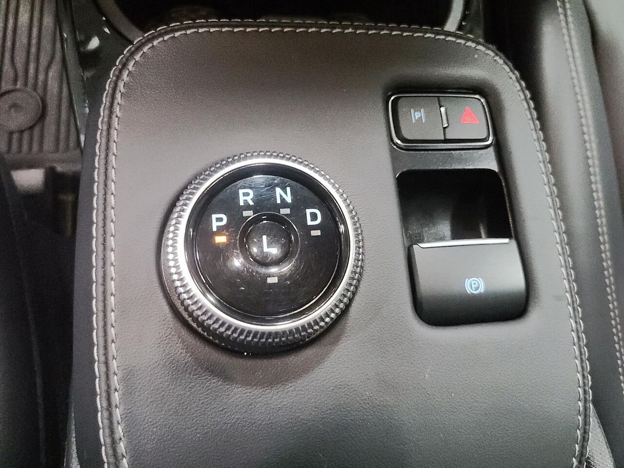2023 Ford Mustang Mach-E SELECT Québec - photo #17