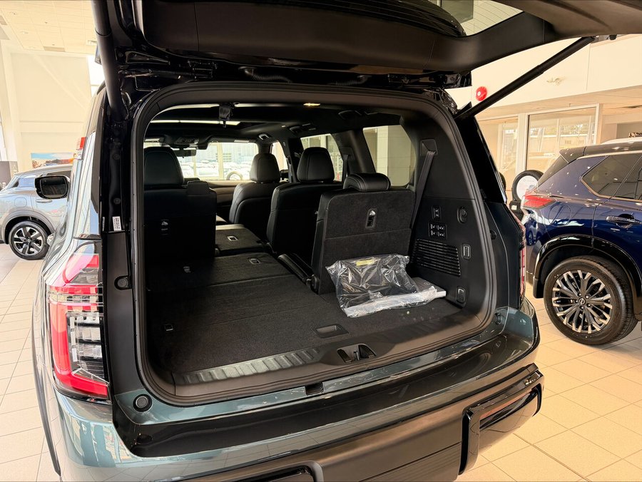 NISSAN Armada ARMADA PRO-4X 2026 Noir intense/Gris alpin