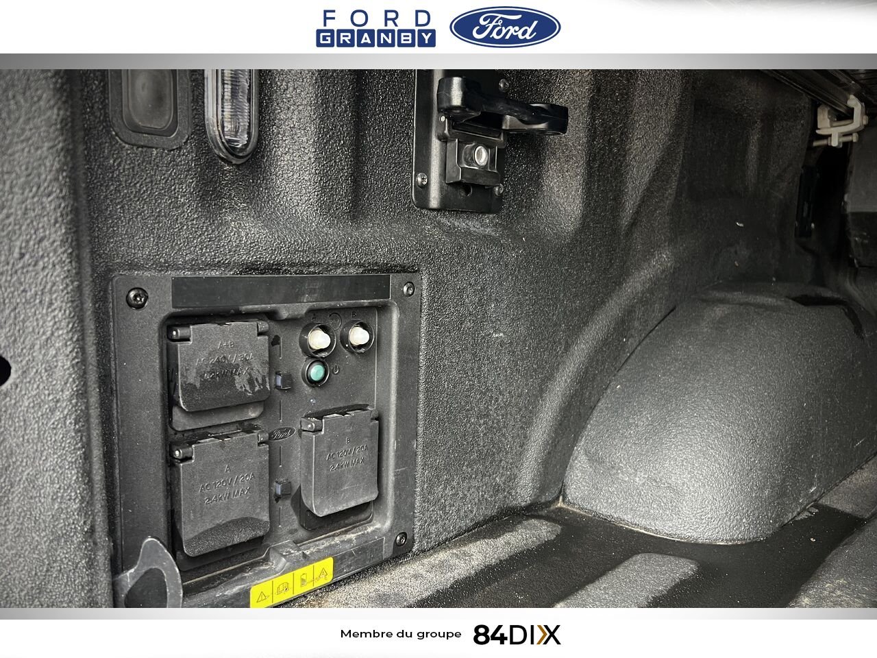 2022 Ford F-150 Lightning Grey Granby - photo #7