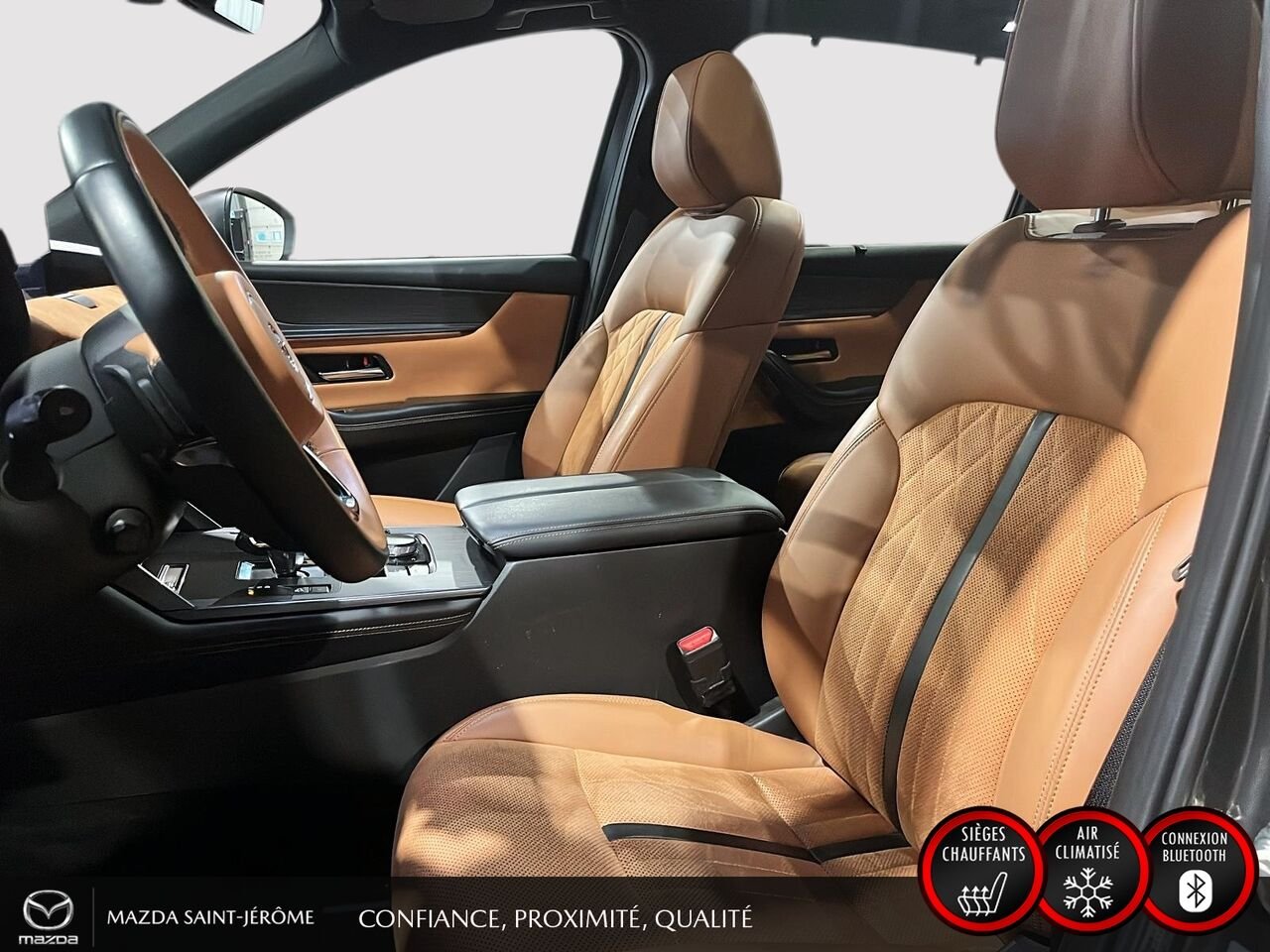 Mazda CX-90 hybride léger Signature | TOIT PANORAMIQUE | AWD | CUIR NAPPA | SIEGES CAPITAINES 2024 Gris Saint-Jérôme - photo #17
