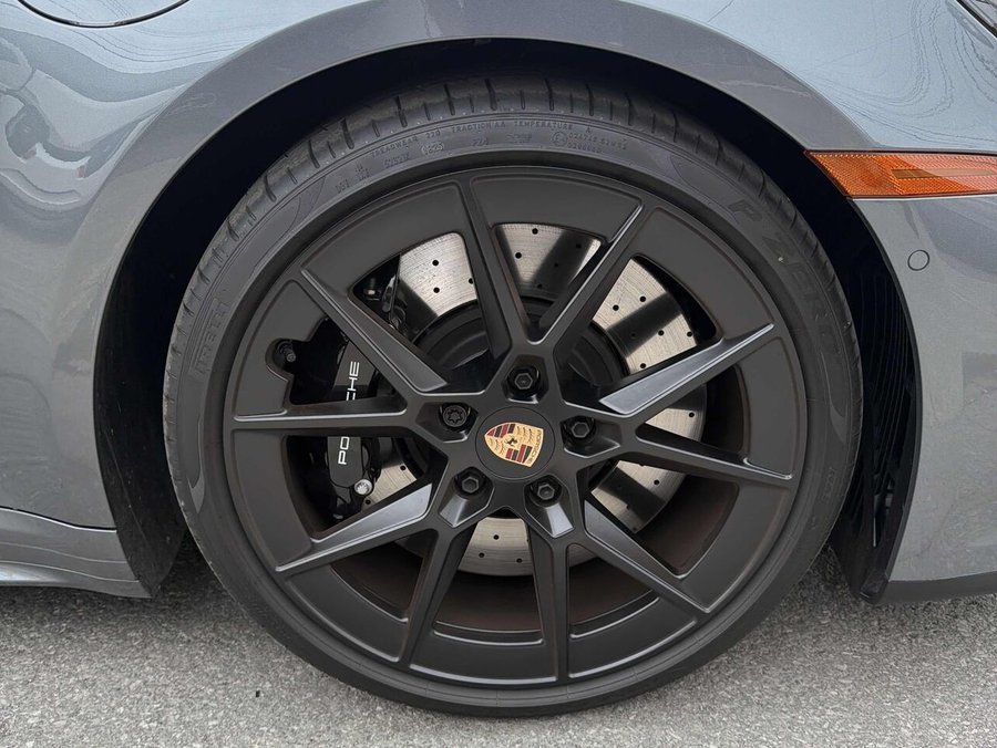 2025 Porsche 911 carrera s Carrera S coupé-Premium package-sièges ventillé et chauffants-systeme bose-systeme echappement Grey