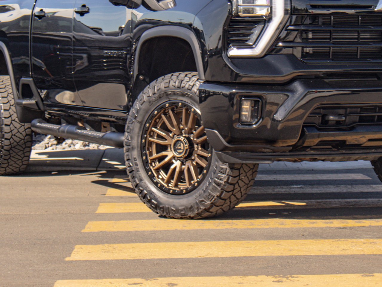 2024 Chevrolet Silverado 2500HD 4WD Crew Cab 159 LT Black Sherwood Park - photo #5