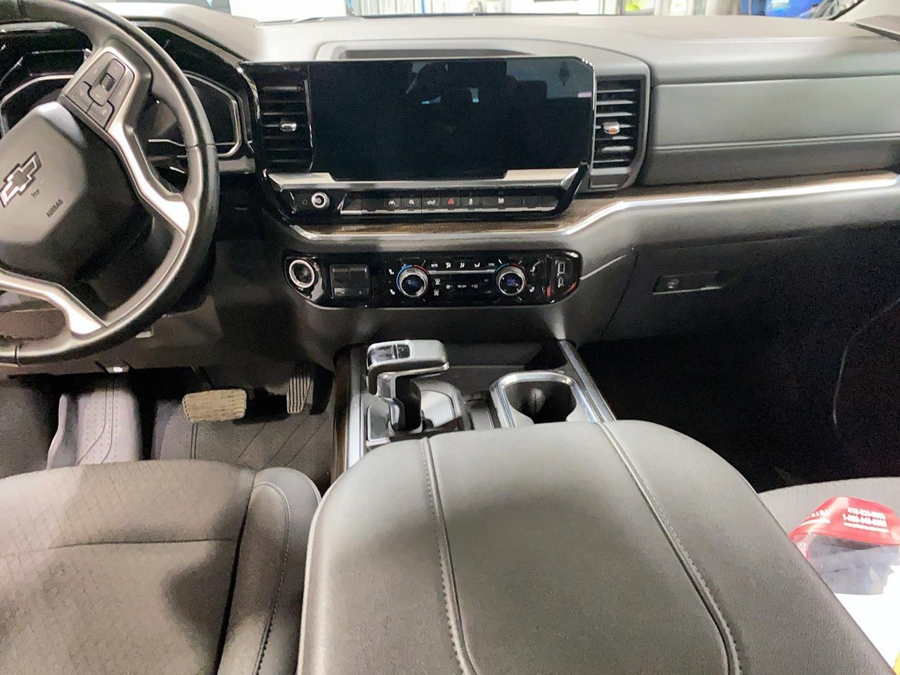 2024 Chevrolet Silverado 1500 RST Black Baie-Comeau - photo #7