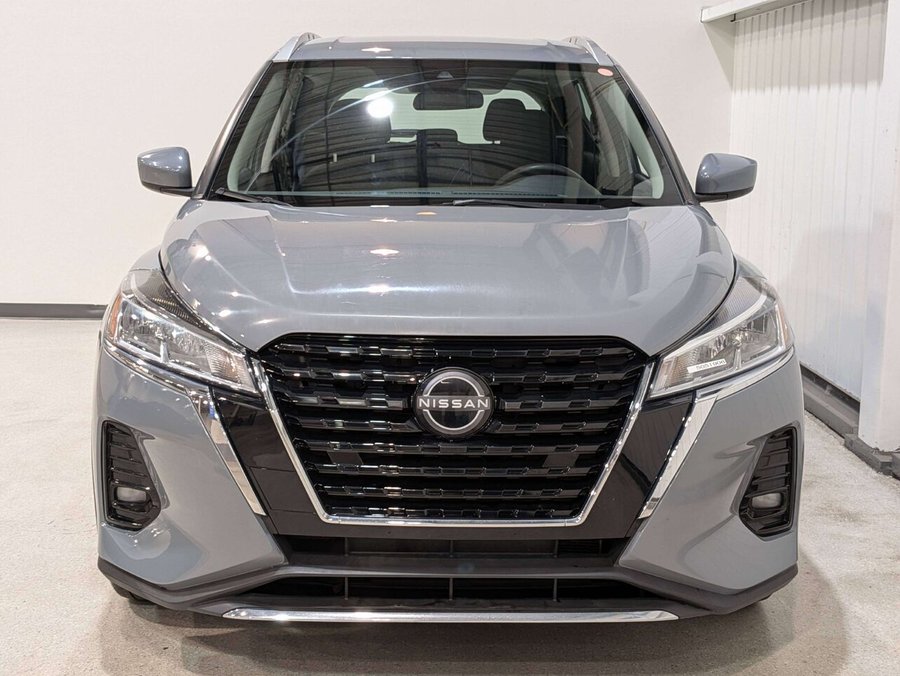 2023 Nissan Kicks Grey