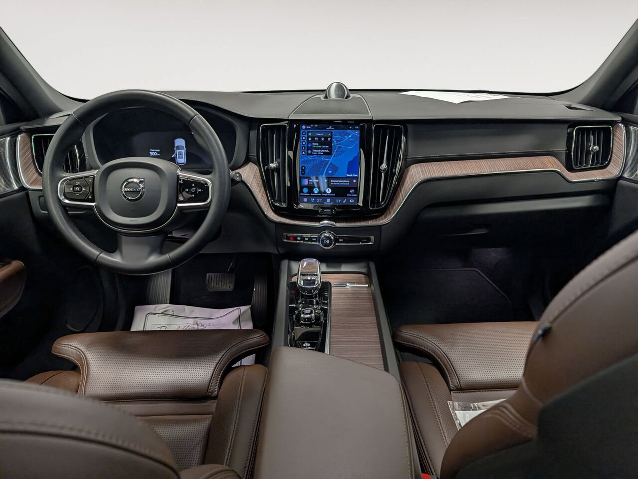 VOLVO XC60 Ultimate Bright Theme AWD Toit Pano Sièges Chauffants 2023 Gris Sherbrooke - photo #12