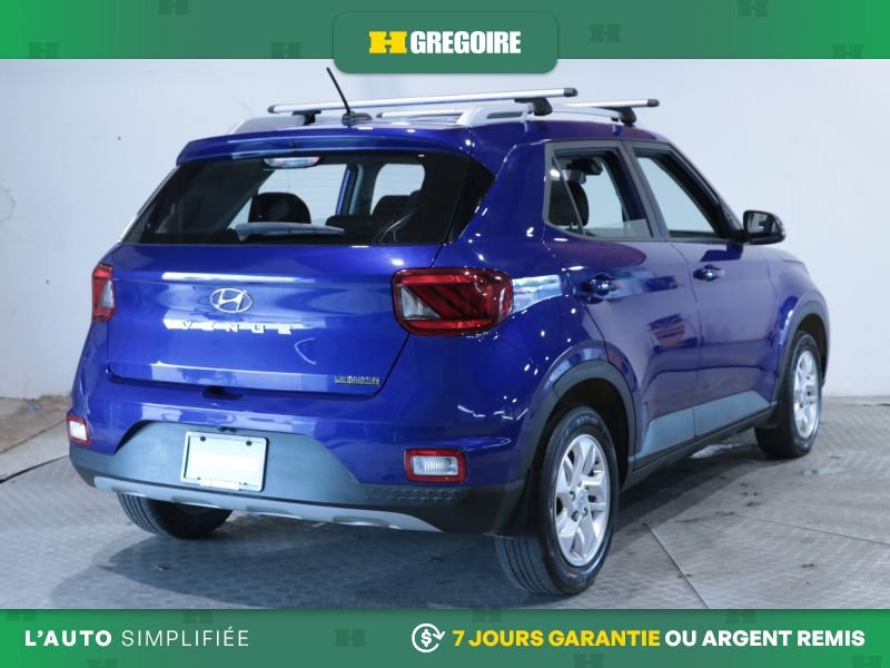 2023 Hyundai Venue Blue Laval - photo #8