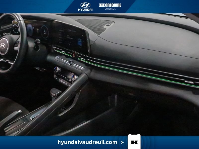 Hyundai Elantra 2025 Blanc Laval - photo #31