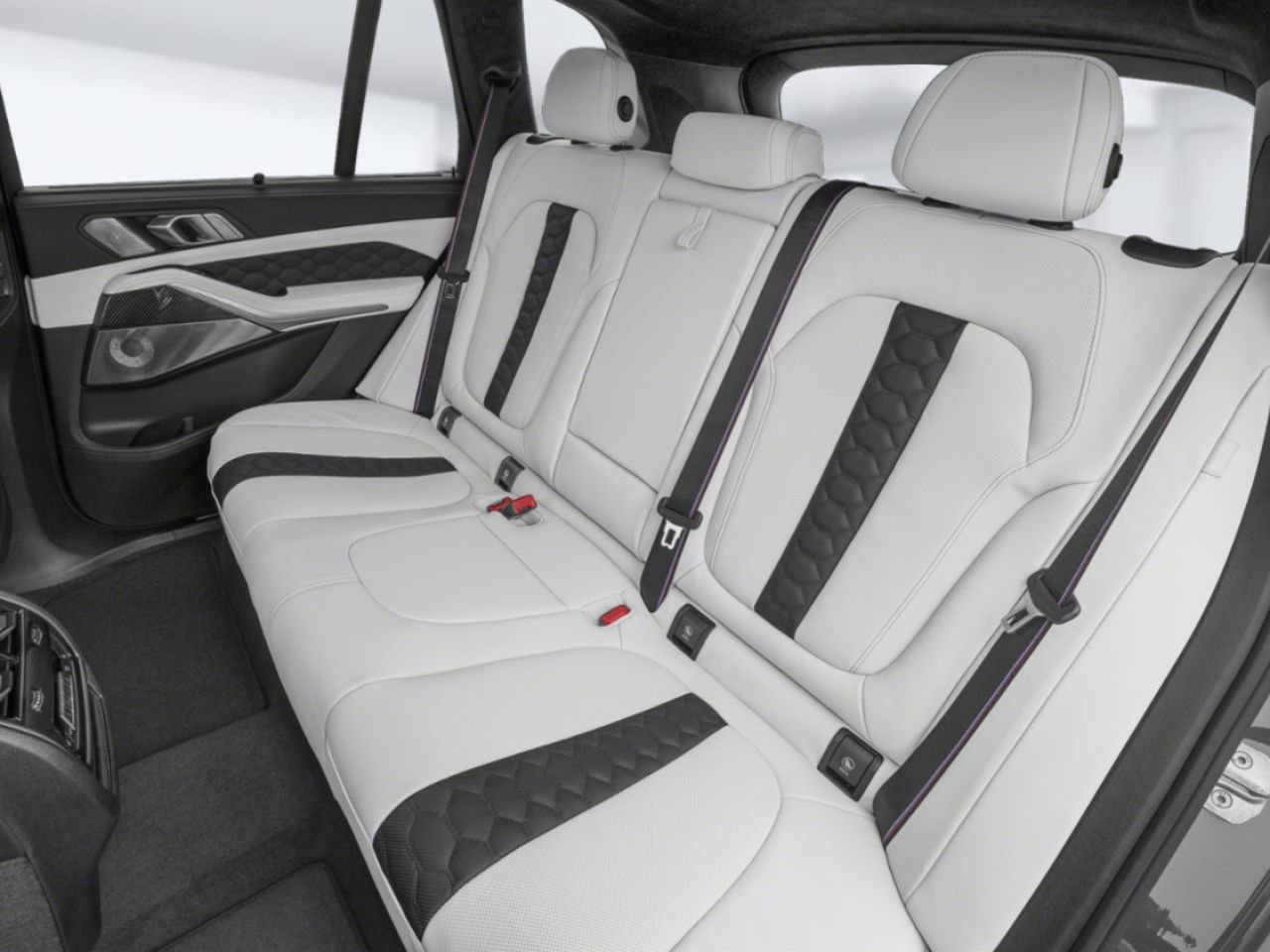 2026 BMW X5 M Competition Alpine White Blainville - photo #8
