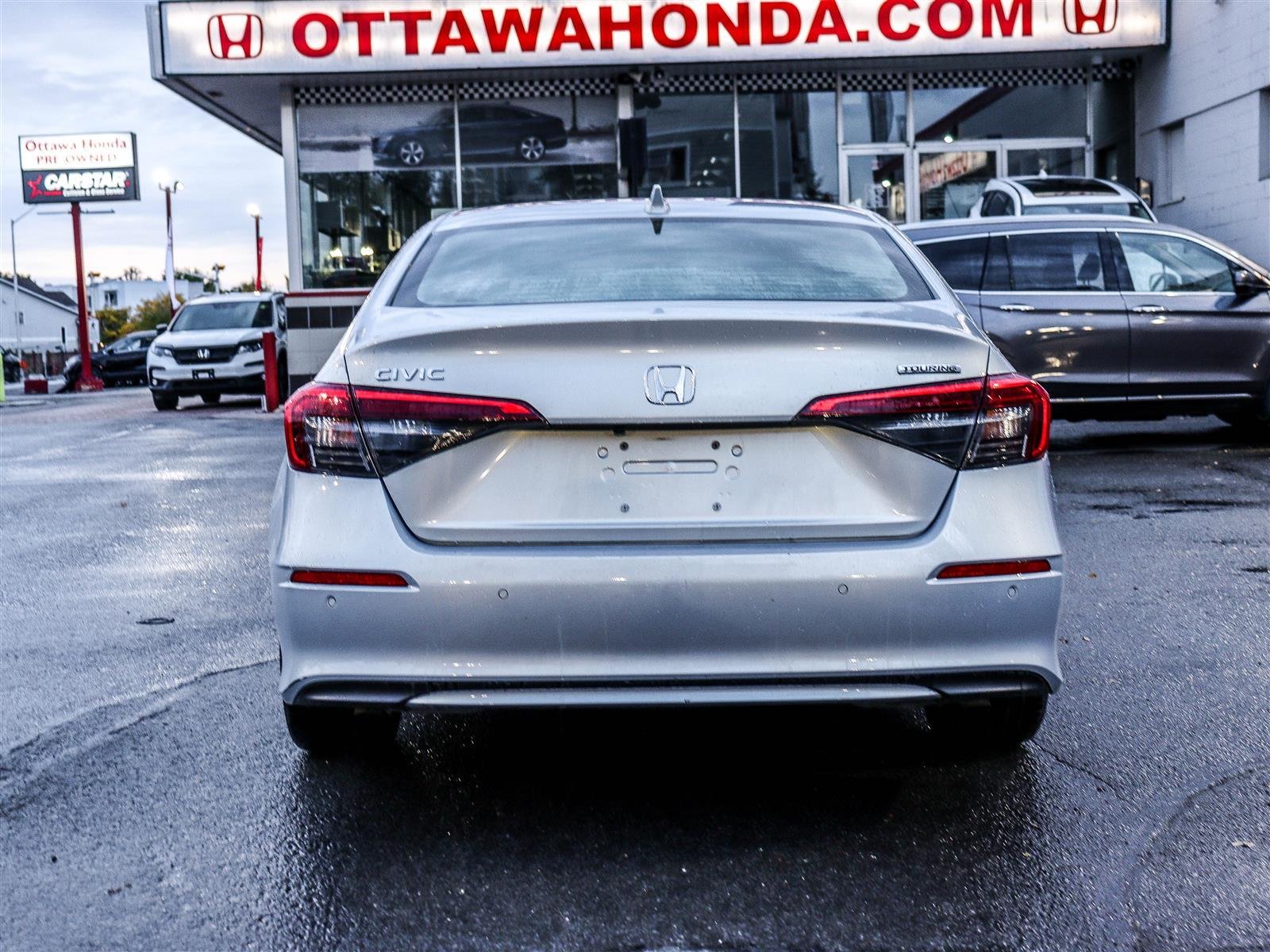 2022 Honda Civic Sedan Touring Ottawa & Gatineau - photo #3