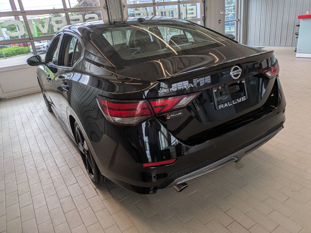 2021 Nissan Sentra Black Gatineau - photo #17