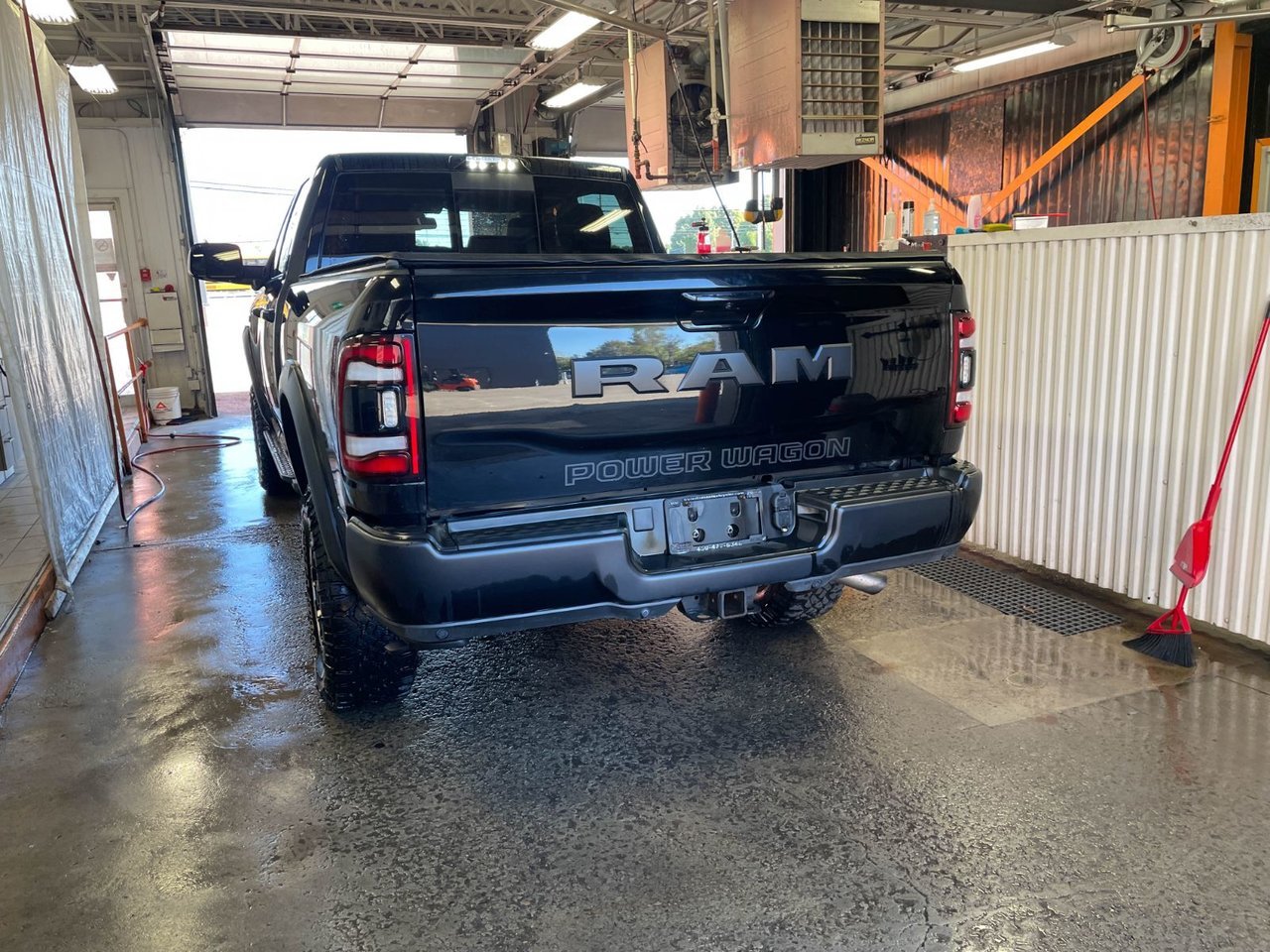 Ram 2500 POWER WAGON 75E ANNIV CREW 4X4 *TOIT* NAV BEDLINER 2021 Noir Saint-Jérôme - photo #5