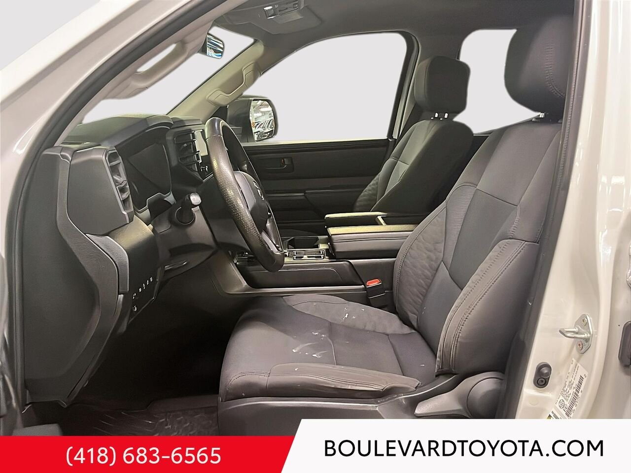 2023 Toyota Tundra 531789-32 | SR DOUBLE CAB, 4x4 White Québec - photo #8