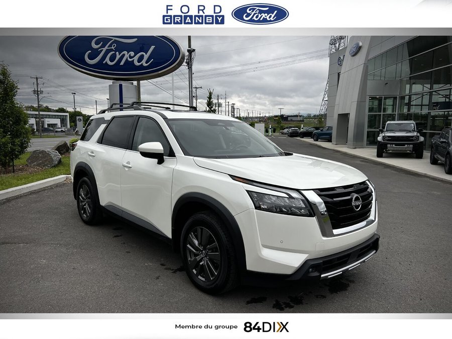 2024 Nissan Pathfinder White