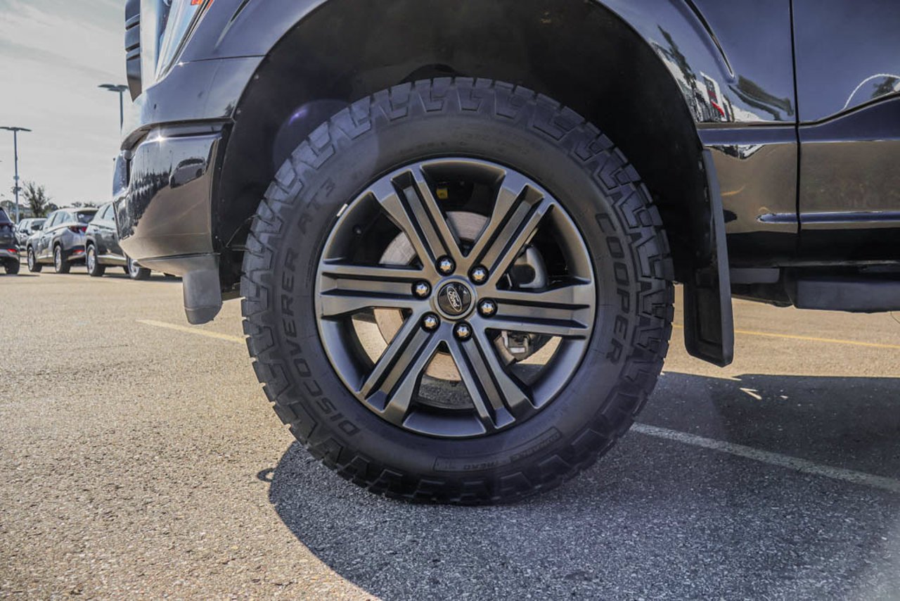 2021 Ford F-150 XLT 4WD SuperCab 6.5' Box Black Sherwood Park - photo #12