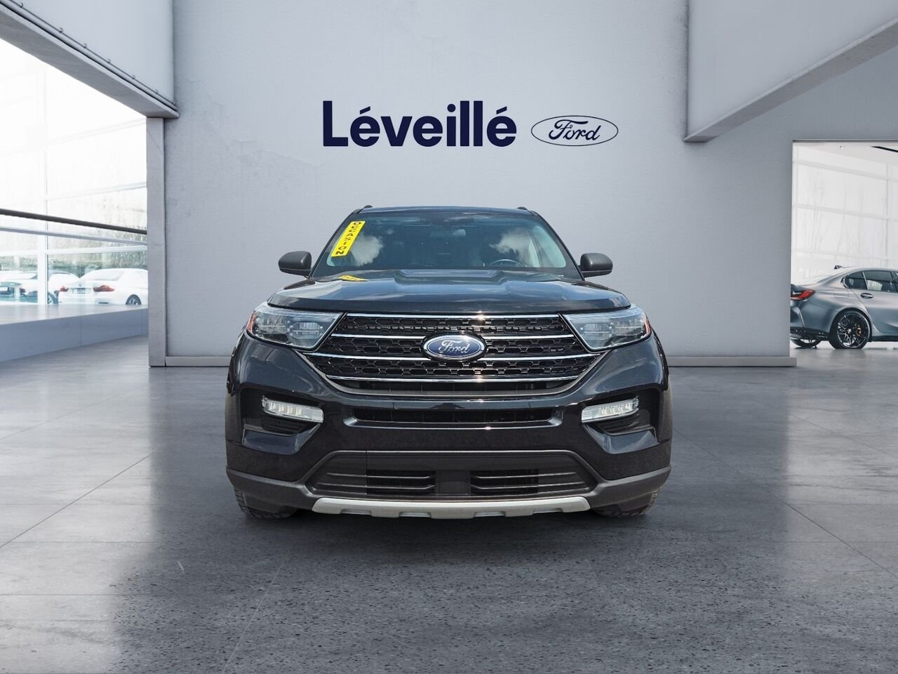2020 Ford Explorer Black Saint-Jérôme - photo #1
