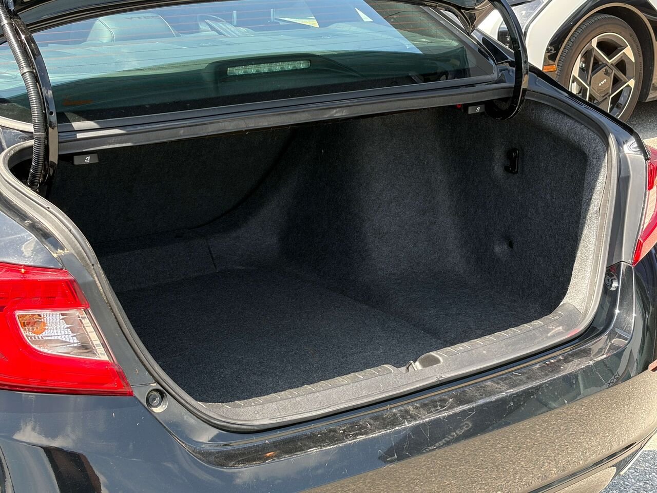 Honda Accord 2018 Noir Gatineau - photo #16