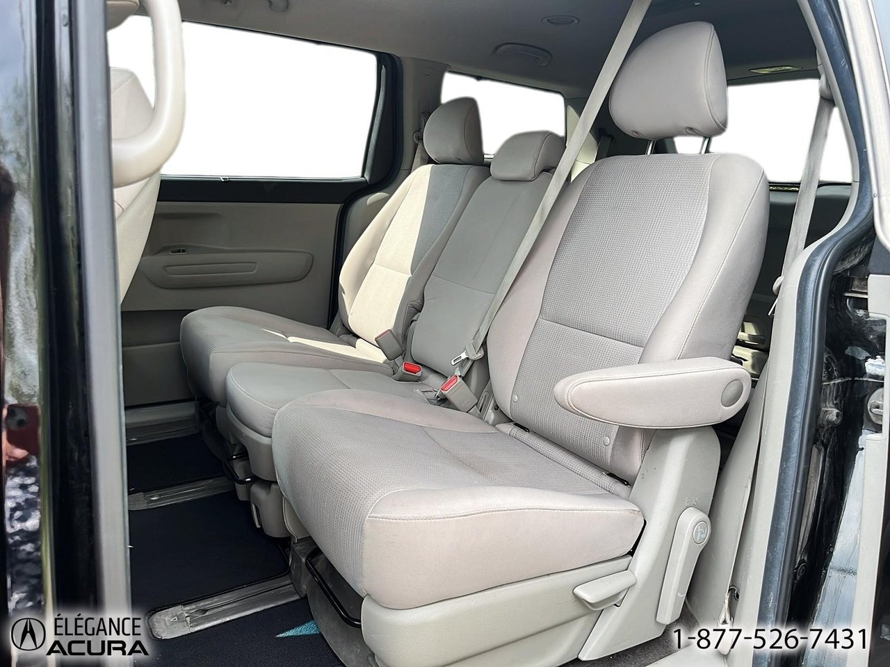 2020 Kia Sedona LX | A8919A Black Granby - photo #11