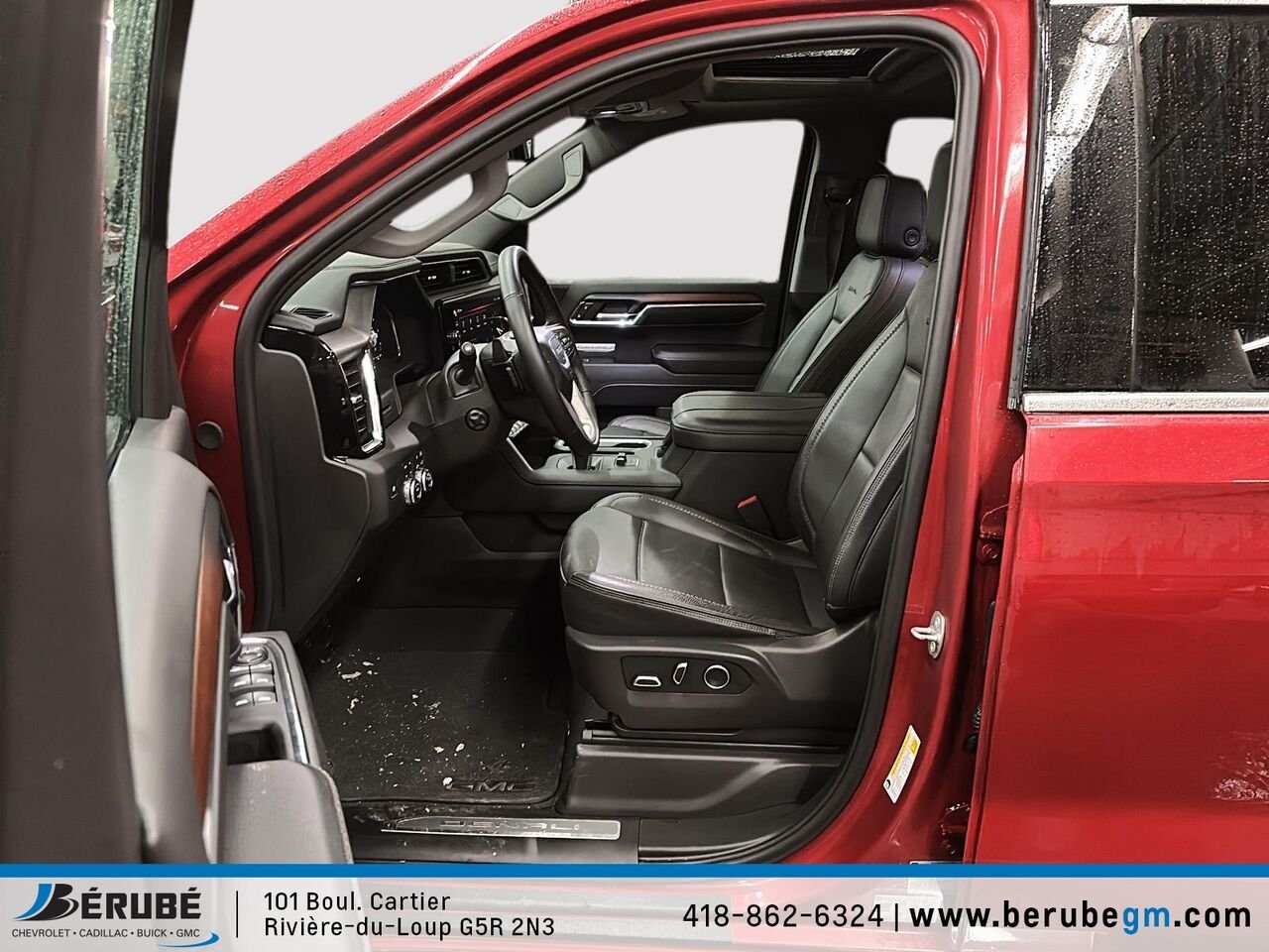GMC 1500 4RM, CAISSE COURTE, CAB. MULTIPLAC Denali cabine multiplace 4RM 147 po 2024 Rouge Rivière-du-Loup - photo #8