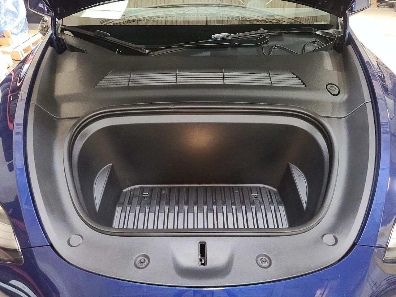 2022 Tesla Model Y LONG RANGE Blue Québec - photo #7