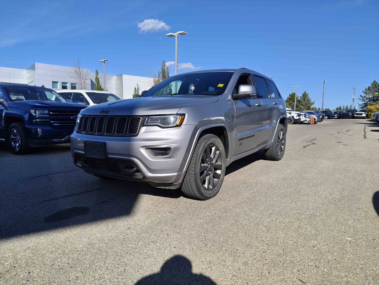 2017 Jeep Grand Cherokee 4WD 4dr Limited 75th Anniversary *Ltd Avail* Grey Sherwood Park - photo #3