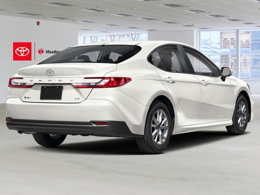 2026 TOYOTA CAMRY SE White