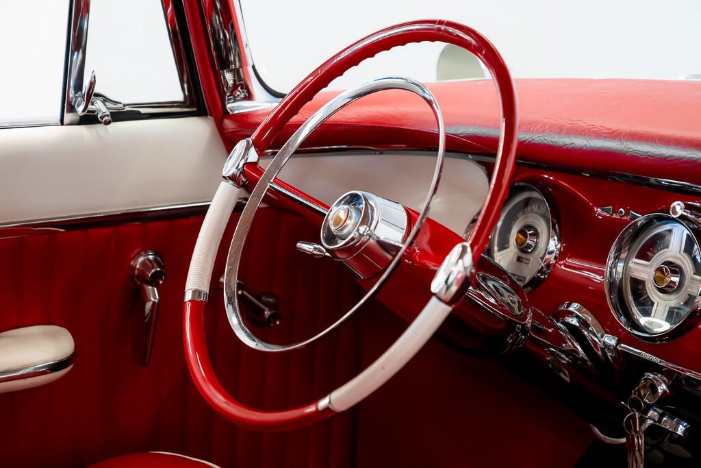 Chrysler New Yorker PRIX IN USD St.Regis | CAR IN MILES 1955 Rouge Montréal - photo #33