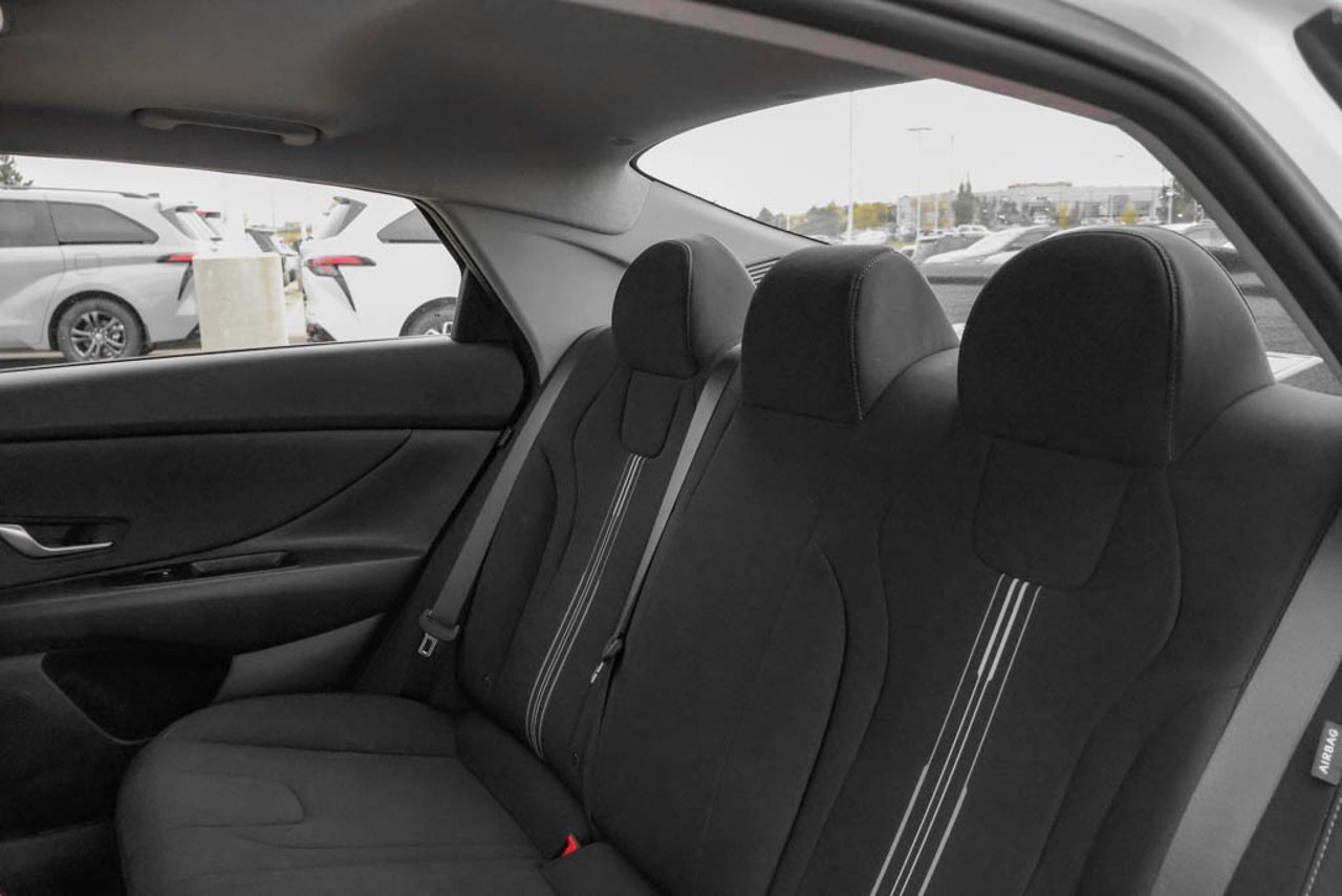 2025 Hyundai Elantra Preferred IVT w/Tech Pkg White Sherwood Park - photo #29
