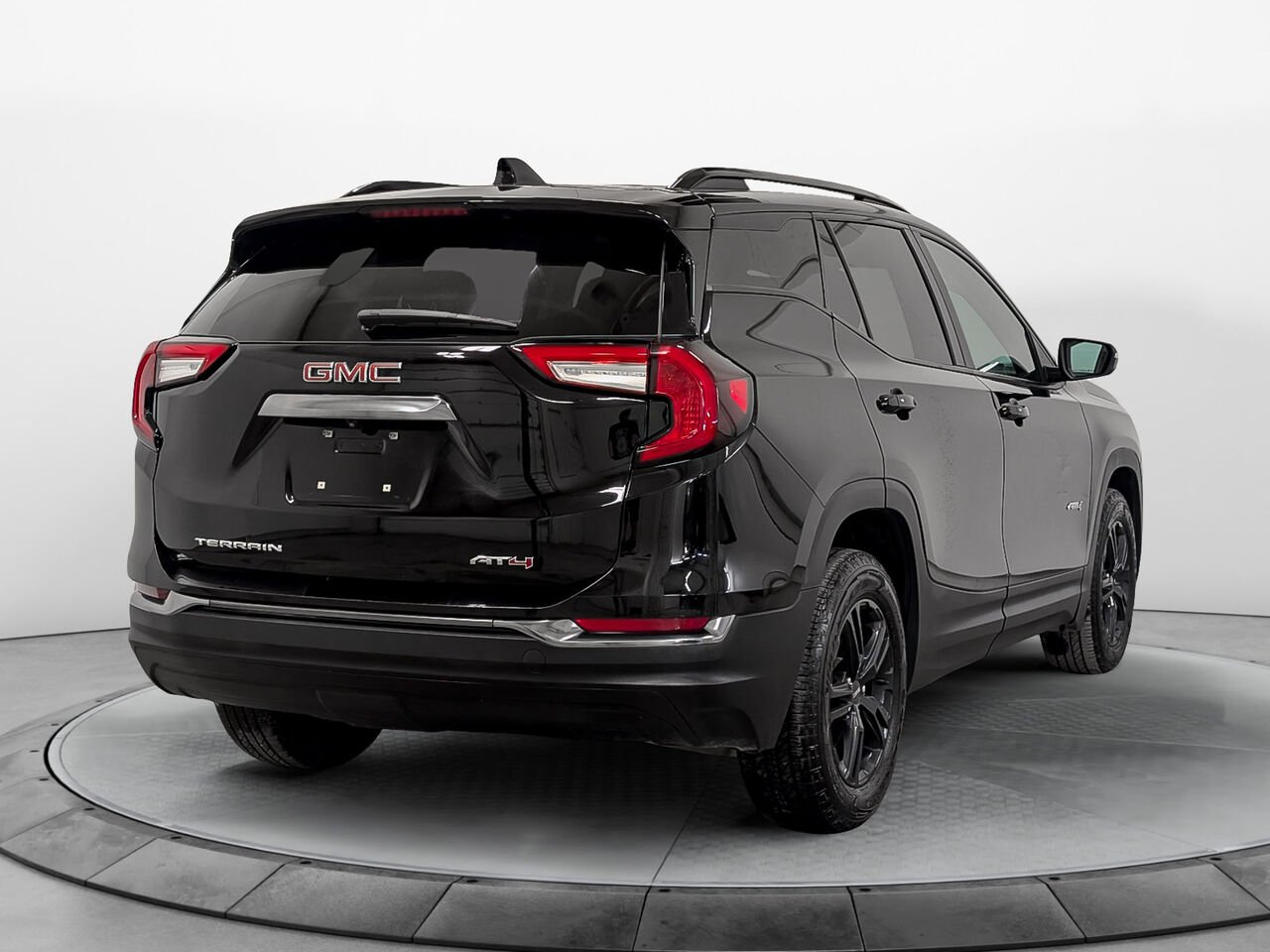2022 GMC Terrain AT4 AWD Toit Panoramique Black Sherbrooke - photo #5