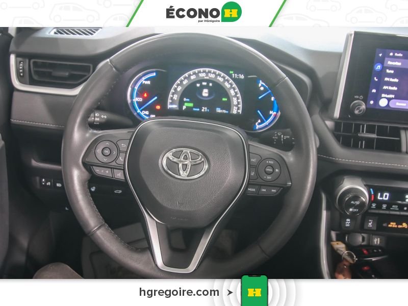 2024 Toyota Rav 4 White Blainville - photo #14