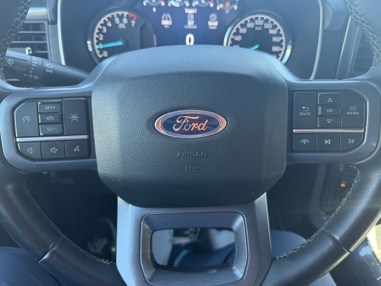 2023 Ford F-150 Red Mont-Laurier - photo #14