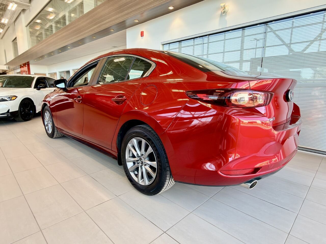 Mazda Mazda3 2020 Rouge Notre-Dame-des-Prairies - photo #8
