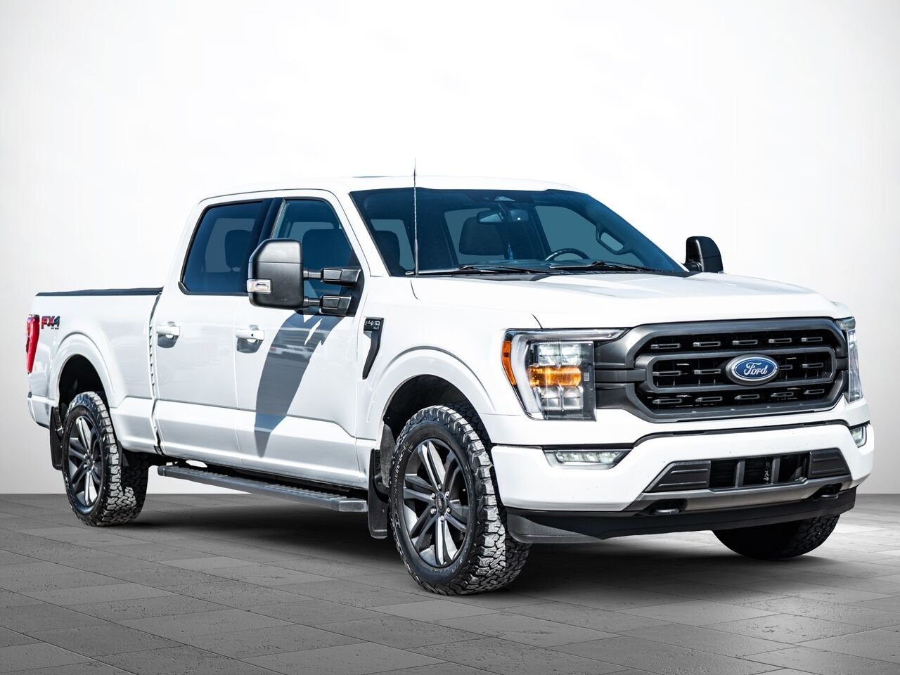 Ford F-150 2023 Blanc Sainte-Julienne - photo #3