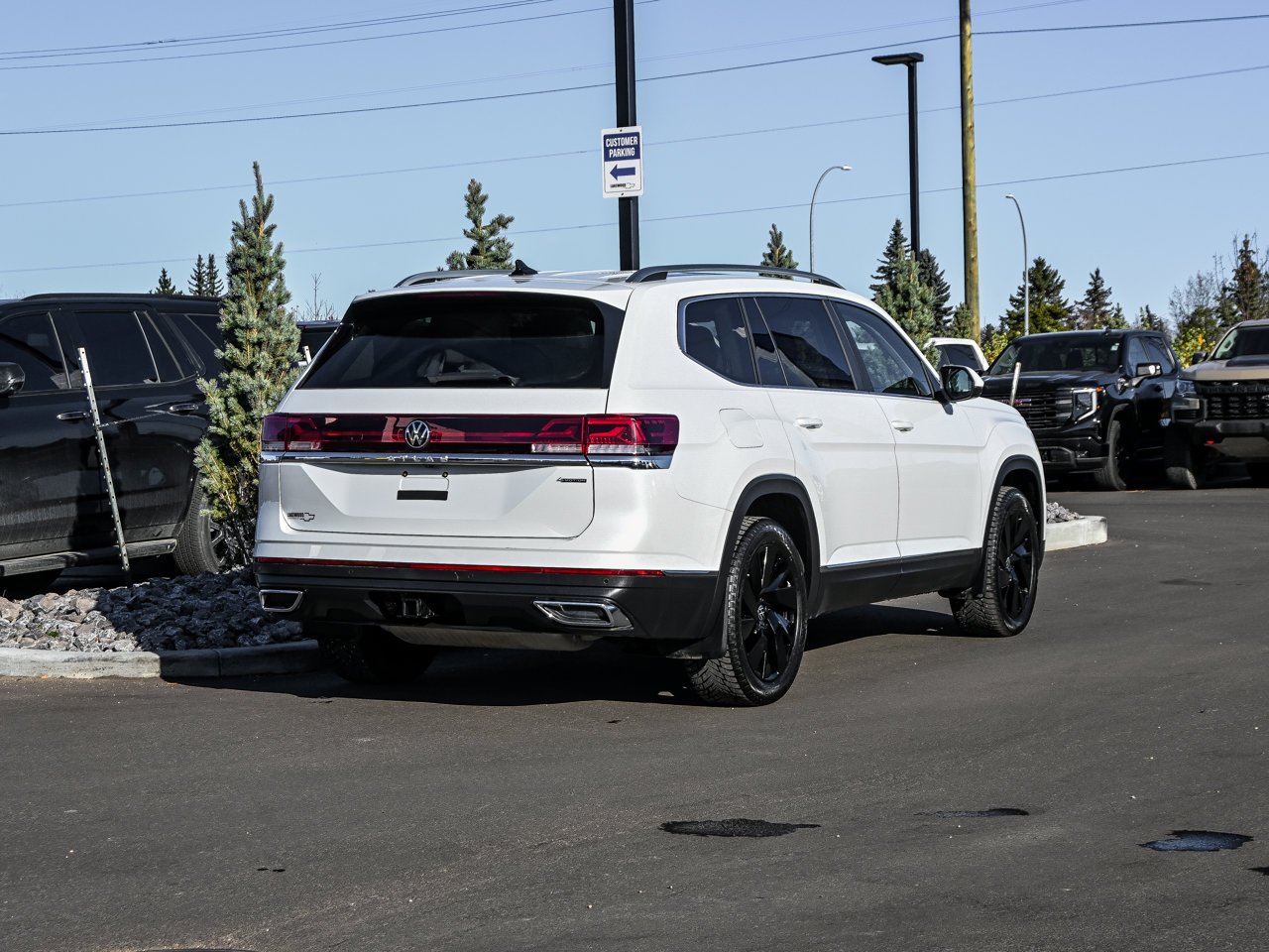 2024 Volkswagen Atlas Highline 2.0 TSI 4MOTION White Sherwood Park - photo #12